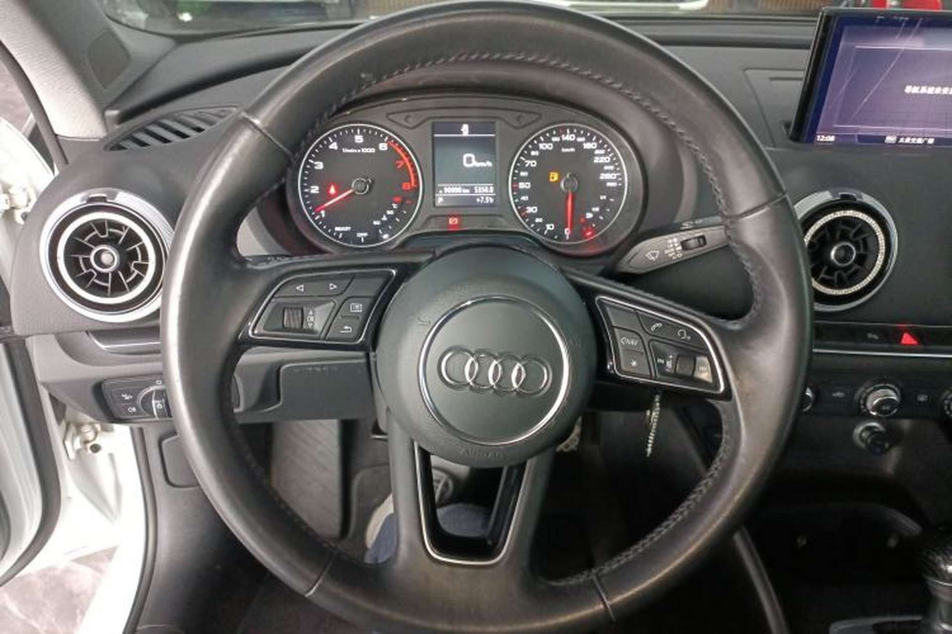 Used Audi A3 2018 30th Anniversary Edition Limousine 35 TFSI Fashion Model Steering Wheel
