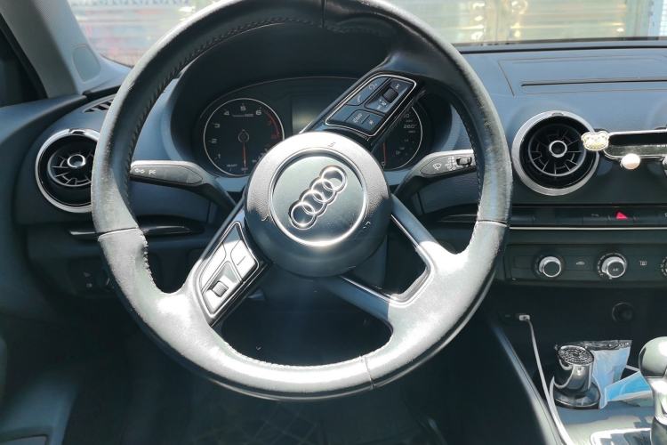 Used Audi A3 2018 30th Anniversary Edition Sportback 35 TFSI Fashion Model Steering Wheel