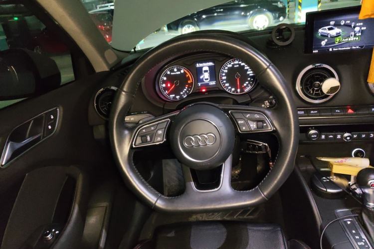 Used Audi A3 2018 30th Anniversary Edition Limousine 35 TFSI Sport Model Steering Wheel