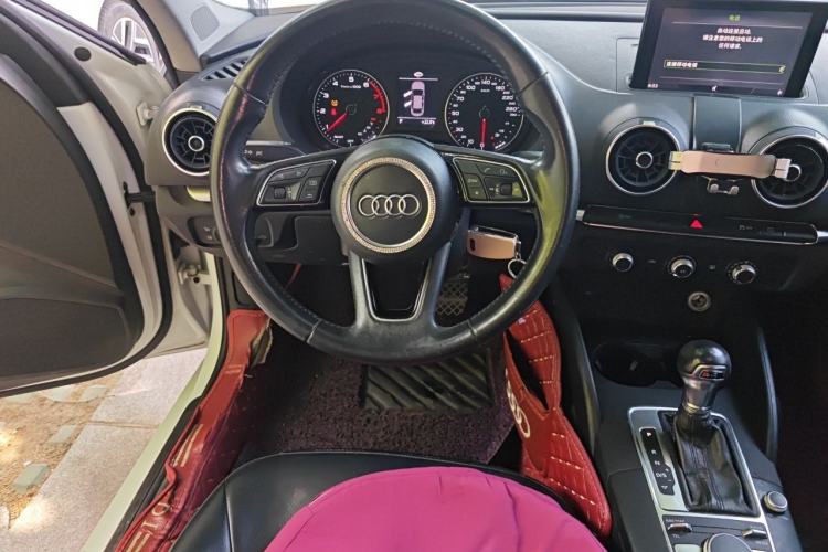 Used Audi A3 2018 30th Anniversary Edition Limousine 35 TFSI Ambition Model Steering Wheel