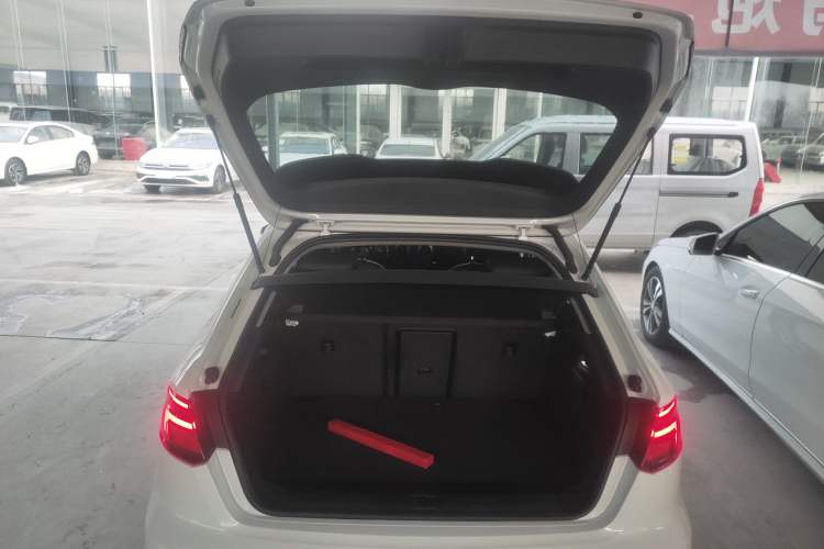 Used Audi A3 2018 30th Anniversary Edition Sportback 35 TFSI Fashion Model Trunk