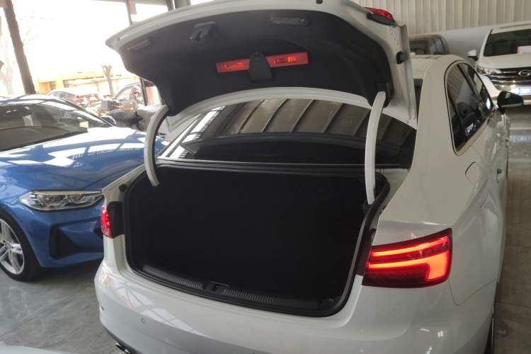Used Audi A3 2018 30th Anniversary Edition Limousine 35 TFSI Fashion Model Trunk