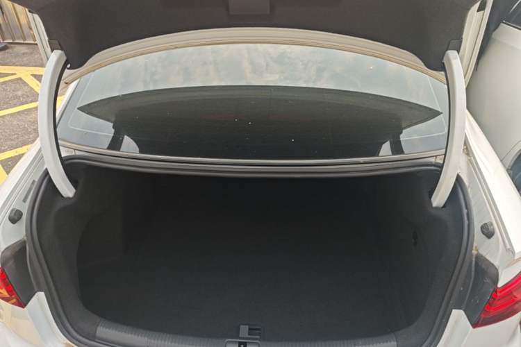 Used Audi A3 2018 30th Anniversary Edition Limousine 35 TFSI Fashion Model Trunk