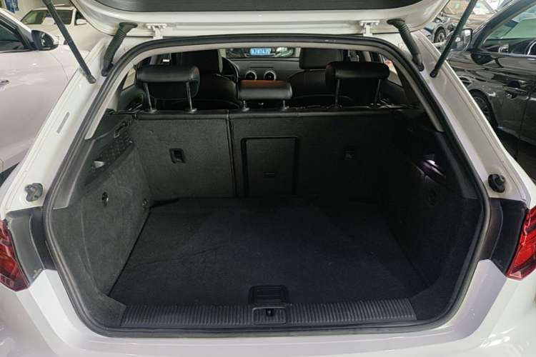 Used Audi A3 2018 30th Anniversary Edition Sportback 35 TFSI Fashion Model Trunk