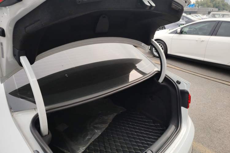 Used Audi A3 2018 30th Anniversary Edition Limousine 35 TFSI Fashion Model Trunk