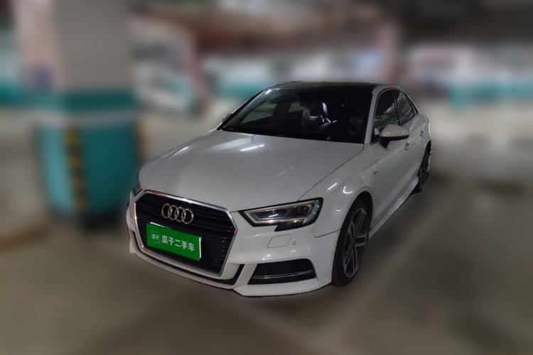 Used Audi A3 2018 30th Anniversary Edition Limousine 35 TFSI Sport Model Guazi used car, China used car export, Used car for sale, Used cars, Cheapest cars for sale
