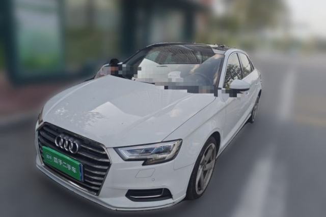 Używany Audi A3 2018 30th Anniversary Edition Limousine 35 TFSI Style Model