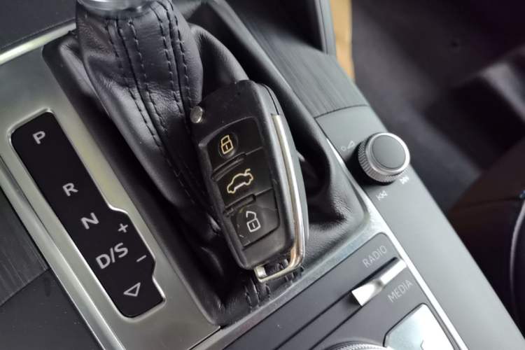 Used Audi A3 2018 30th Anniversary Edition Sportback 35 TFSI Fashion Model Vehicle Key