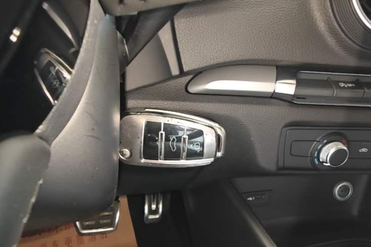 Used Audi A3 2018 30th Anniversary Edition Limousine 35 TFSI Ambition Model Vehicle Key