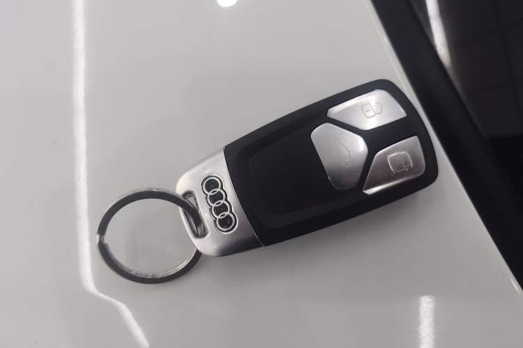 Used Audi A3 2018 30th Anniversary Edition Limousine 35 TFSI Sport Model Vehicle Key