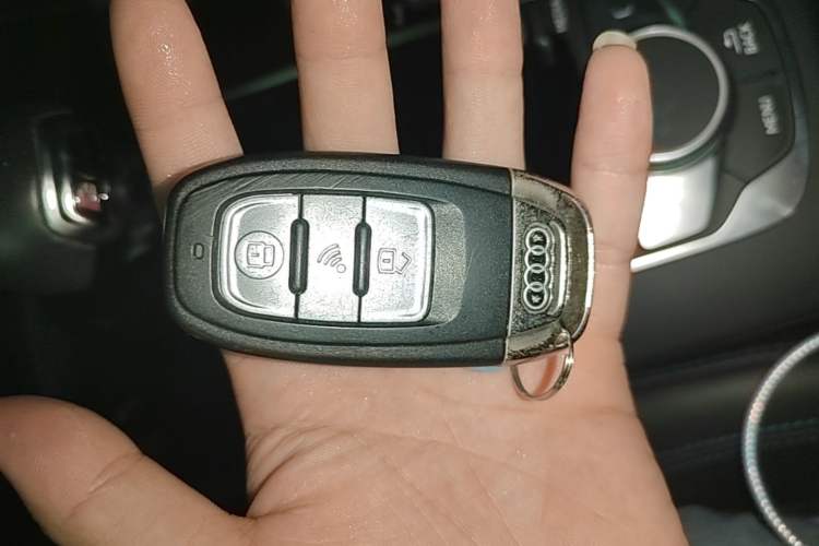 Used Audi A3 2018 30th Anniversary Edition Limousine 35 TFSI Fashion Model Vehicle Key