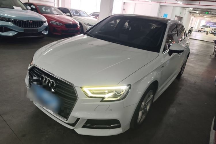 Used Audi A3 2018 30th Anniversary Edition Sportback 35 TFSI Fashion Model Guazi used car, China used car export, Used car for sale, Used cars, Cheapest cars for sale