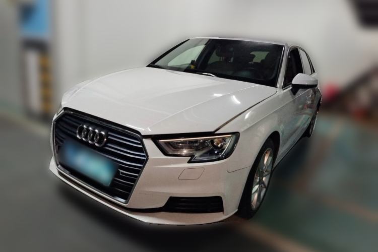 Used Audi A3 2018 30th Anniversary Edition Sportback 35 TFSI Ambition Model Guazi used car, China used car export, Used car for sale, Used cars, Cheapest cars for sale