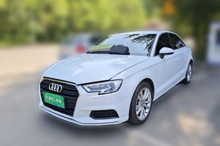 Gebrauchter Audi A3 2018 30th Anniversary Edition Limousine 35 TFSI Ambition Model Guazi used car, China used car export, Used car for sale, Used  cars, Cheapest cars for sale
