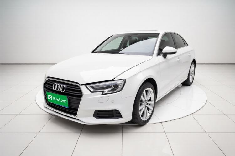 Ojetý Audi A3 2018 30th Anniversary Edition Limousine 35 TFSI Ambition Model Guazi used car, China used car export, Used car for sale, Used cars, Cheapest cars for sale