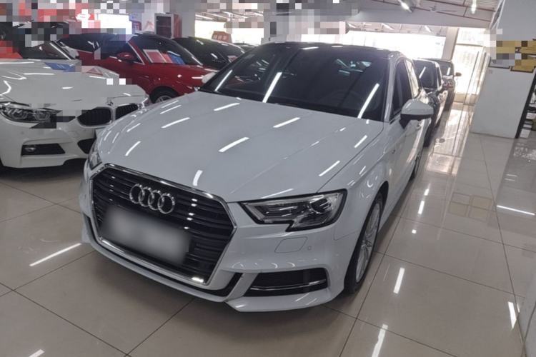 Gebrauchter Audi A3 2018 30th Anniversary Edition Sportback 35 TFSI Fashion Model Guazi used car, China used car export, Used car for sale, Used  cars, Cheapest cars for sale