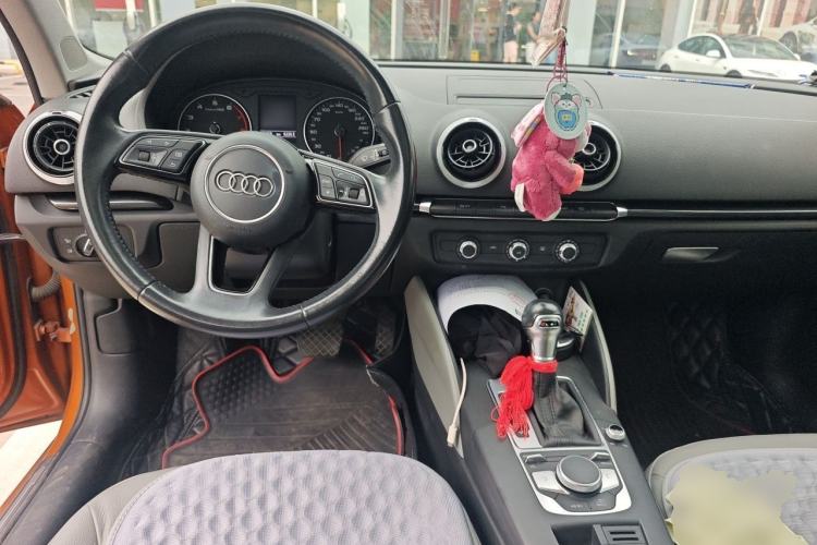 Used Audi A3 2018 30th Anniversary Edition Limousine 35 TFSI Fashion Model Center Console