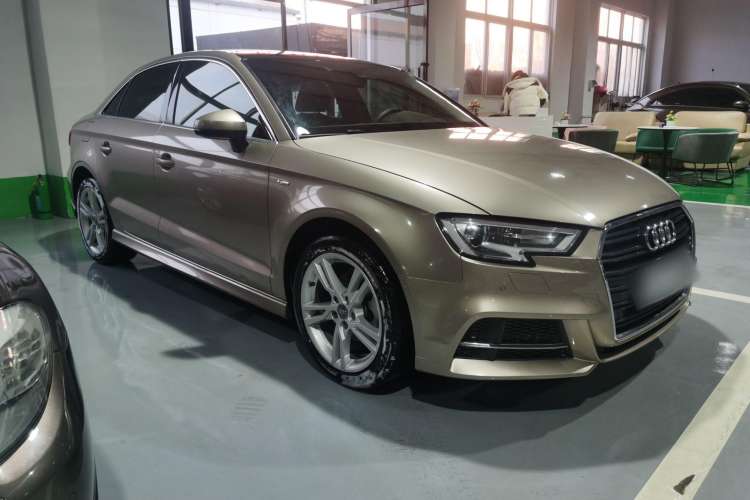 Used Audi A3 2018 30th Anniversary Edition Limousine 35 TFSI Fashion Model Exterior 2