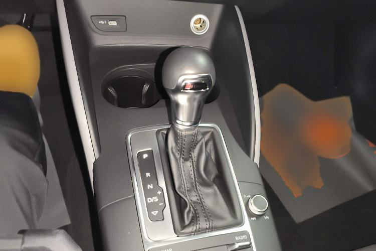 Used Audi A3 2018 30th Anniversary Edition Limousine 35 TFSI Fashion Model Gear Lever