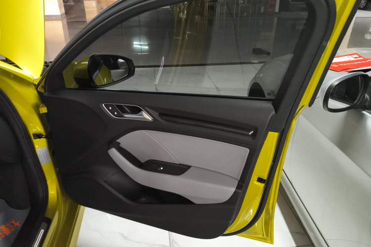 Used Audi A3 2018 30th Anniversary Edition Limousine 35 TFSI Fashion Model Interior 5