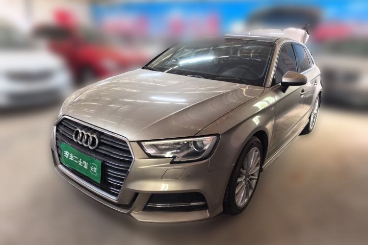 Used Audi A3 2018 30th Anniversary Edition Sportback 35 TFSI Fashion Model Guazi used car, China used car export, Used car for sale, Used cars, Cheapest cars for sale