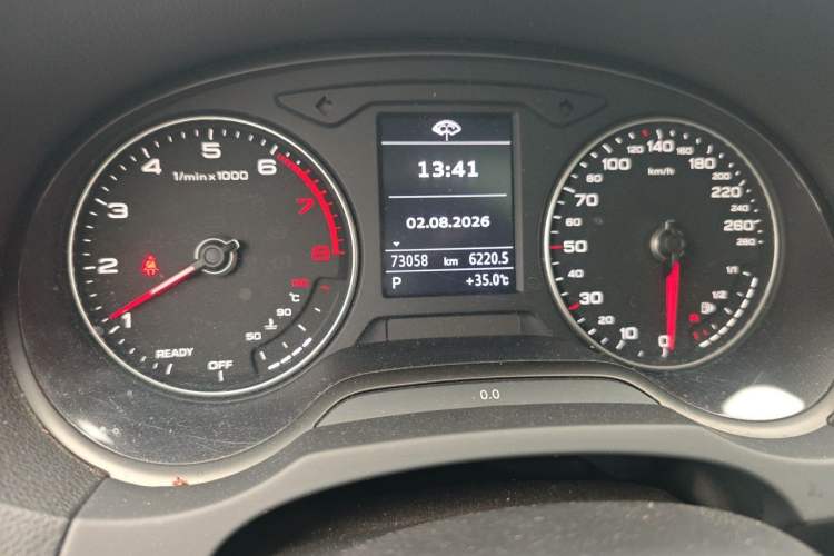 Used Audi A3 2018 30th Anniversary Edition Limousine 35 TFSI Fashion Model Odometer Close Up