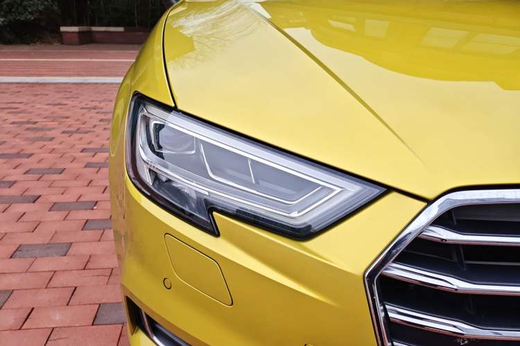 Used Audi A3 2018 30th Anniversary Edition Sportback 35 TFSI Style Model Right Front Headlight