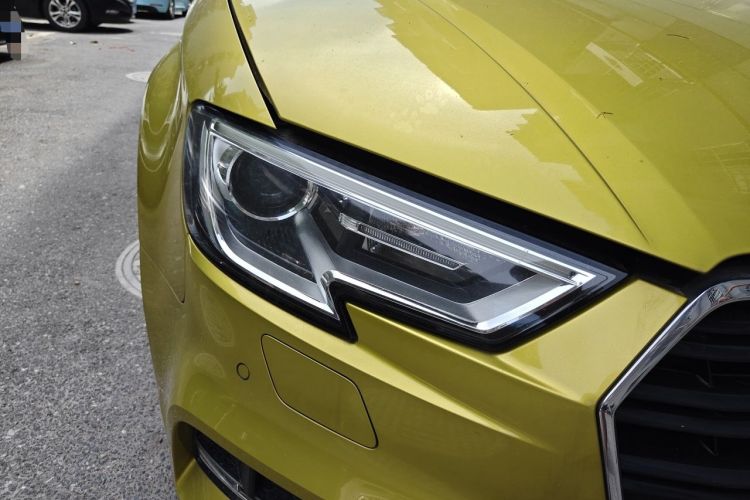 Used Audi A3 2018 30th Anniversary Edition Limousine 35 TFSI Fashion Model Right Front Headlight