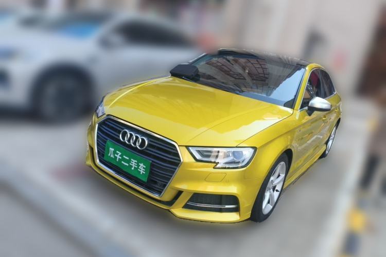 Używany Audi A3 2018 30th Anniversary Edition Limousine 35 TFSI Sport Model Guazi used car, China used car export, Used car for sale, Used  cars, Cheapest cars for sale