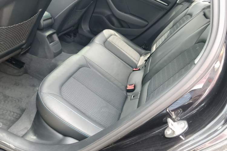 Used Audi A3 2019 Sportback 35 TFSI Fashion Edition China VI Emission Standard Left Rear Seat