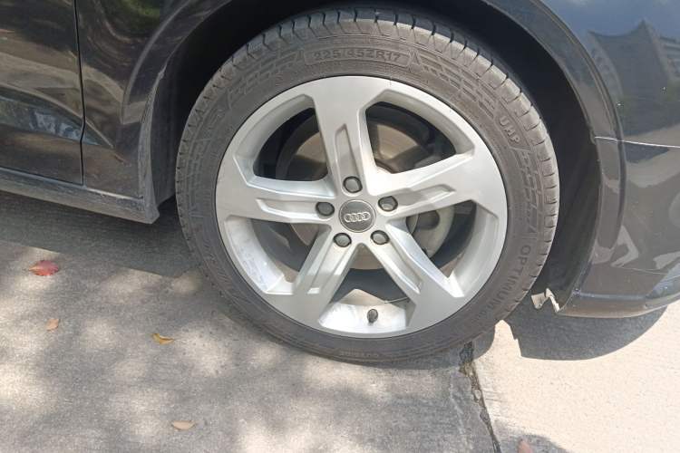 Used Audi A3 2019 Limousine 35 TFSI Ambition China VI Right Front Wheel Hub