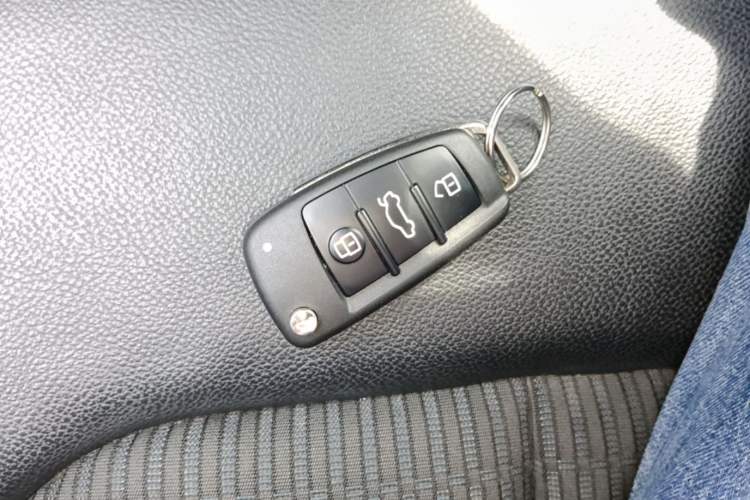 Used Audi A3 2019 Sportback 35 TFSI Fashion Edition China VI Emission Standard Vehicle Key