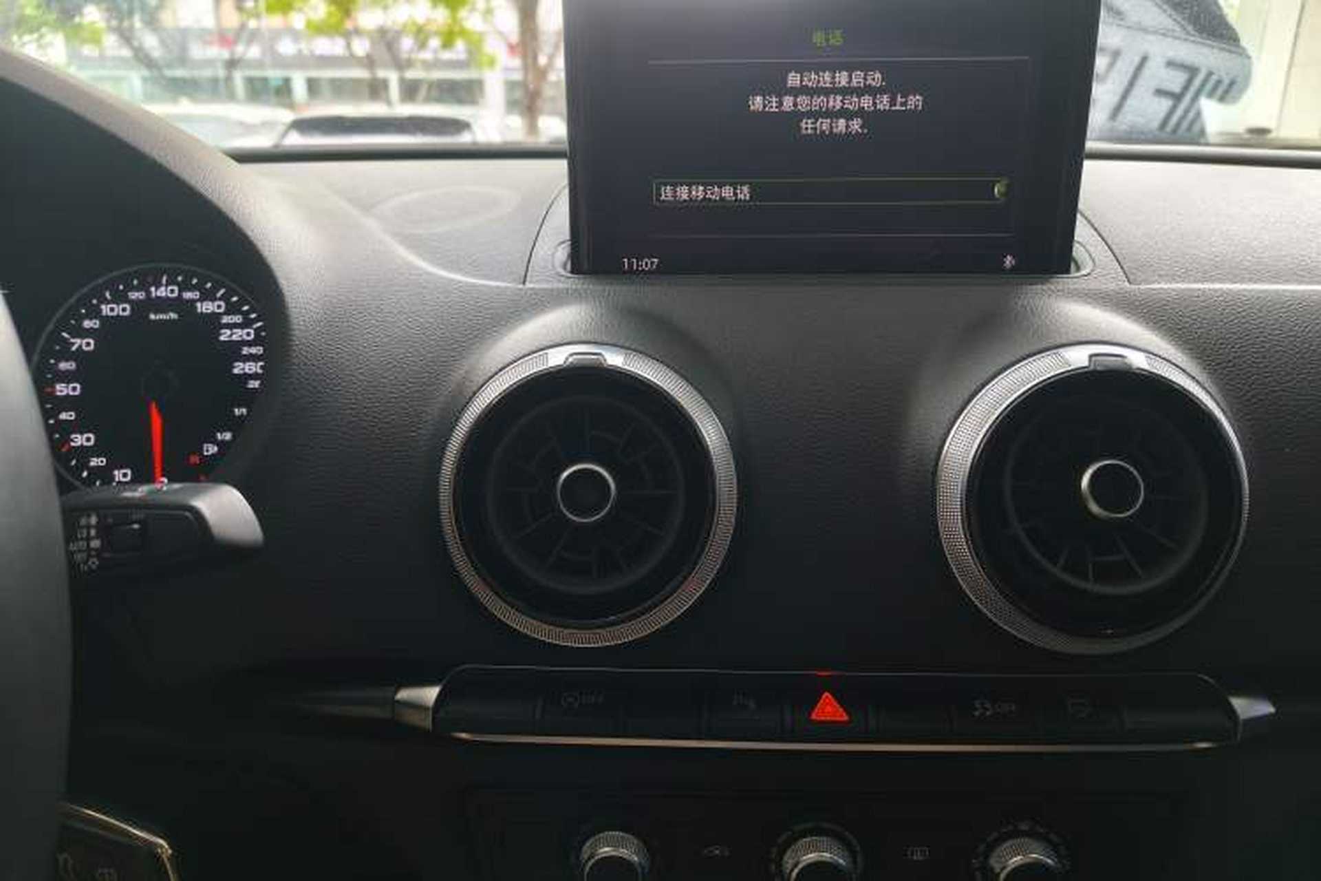 Used Audi A3 2019 Limousine 35 TFSI Fashion Edition China V standard Audio And AC Panel