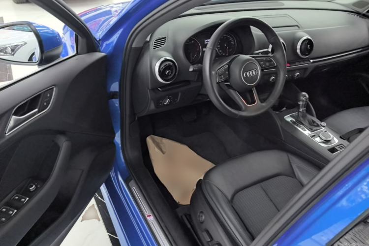 Used Audi A3 2019 Limousine 35 TFSI Fashion Edition China VI Emission Standard Driver Seat