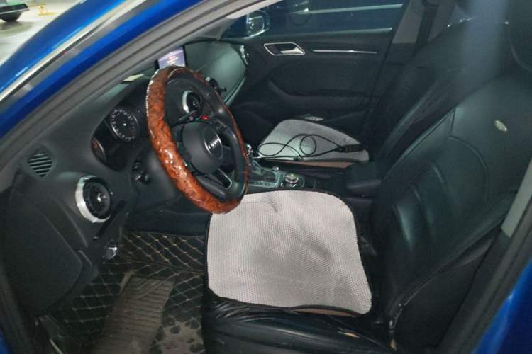 Used Audi A3 2019 Sportback 35 TFSI Fashion Edition China VI Emission Standard Left Front Seat