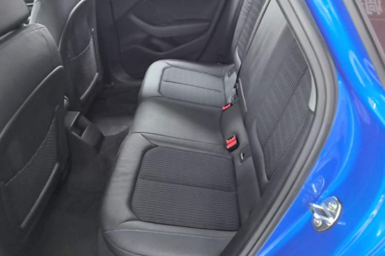 Used Audi A3 2019 Limousine 35 TFSI Fashion Edition China VI Emission Standard Left Rear Seat