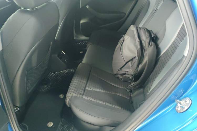 Used Audi A3 2019 Limousine 35 TFSI Sporty Version China VI Left Rear Seat