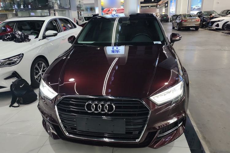Used Audi A3 2019 Limousine 35 TFSI Fashion Edition China VI Emission Standard Exterior 1