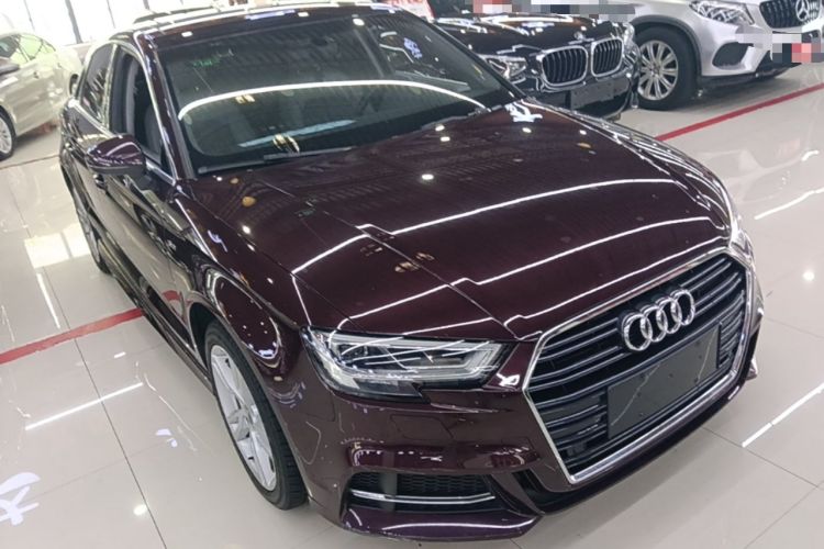 Used Audi A3 2019 Limousine 35 TFSI Fashion Edition China VI Emission Standard Front Right 45 Deg