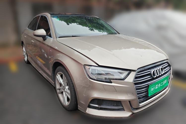 Used Audi A3 2019 Limousine 35 TFSI Fashion Edition China VI Emission Standard Front Right 45 Deg