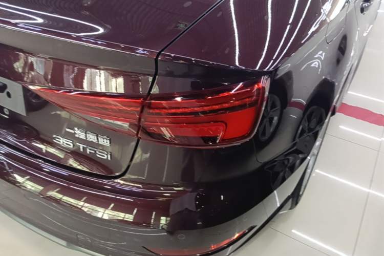 Used Audi A3 2019 Limousine 35 TFSI Fashion Edition China VI Emission Standard Right Rear Taillight