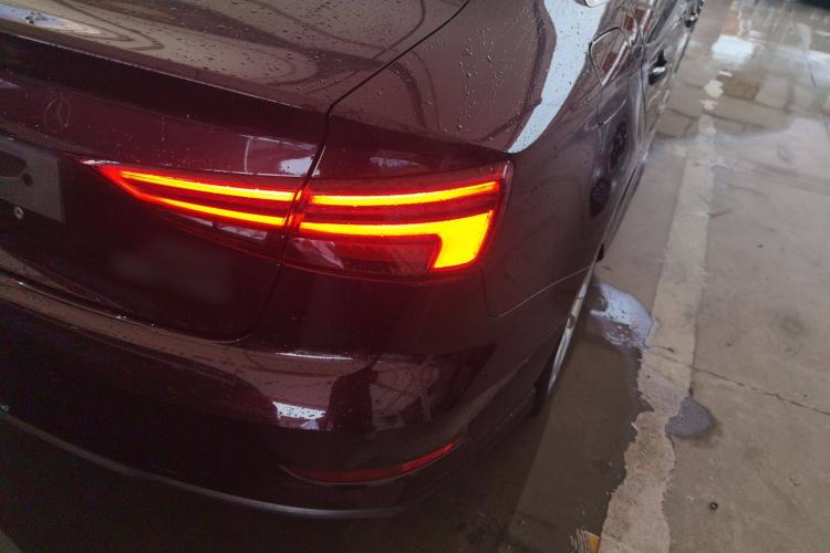 Used Audi A3 2019 Limousine 35 TFSI Fashion Edition China VI Emission Standard Right Rear Taillight