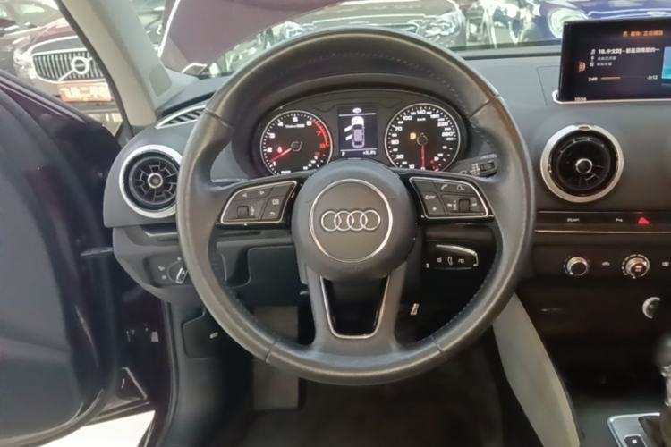 Used Audi A3 2019 Limousine 35 TFSI Fashion Edition China VI Emission Standard Steering Wheel