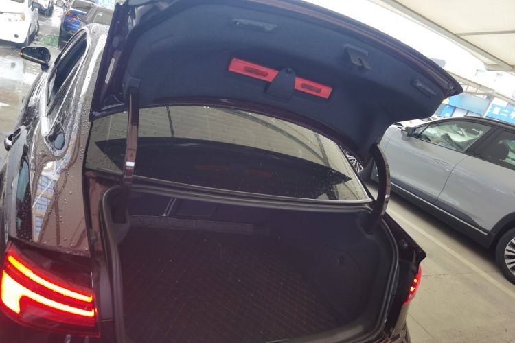 Used Audi A3 2019 Limousine 35 TFSI Fashion Edition China VI Emission Standard Trunk