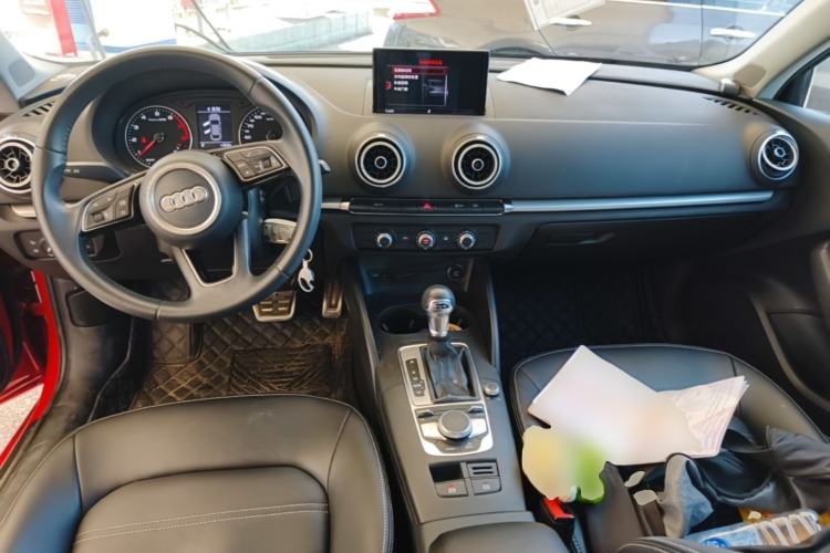 Used Audi A3 2019 Limousine 35 TFSI Ambition China V Center Console