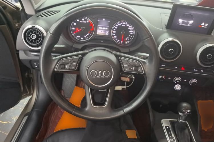 Used Audi A3 2019 Limousine 35 TFSI Fashion Edition China V standard Steering Wheel
