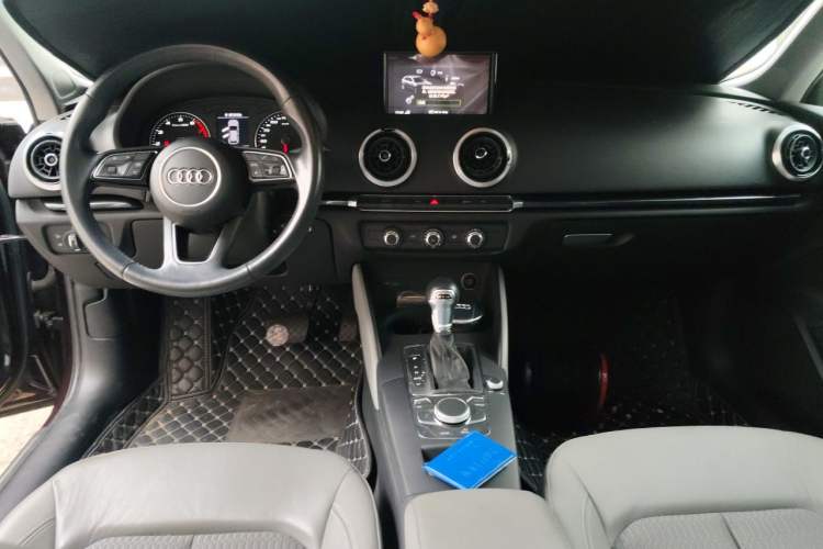 Used Audi A3 2019 Sportback 35 TFSI Fashion Edition China V Center Console