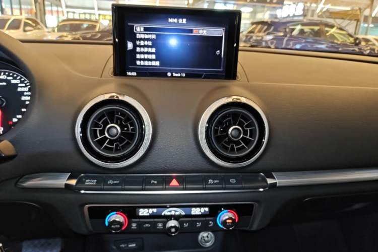 Used Audi A3 2019 Limousine 40 TFSI Sport Version China V Emission Standard Audio And AC Panel