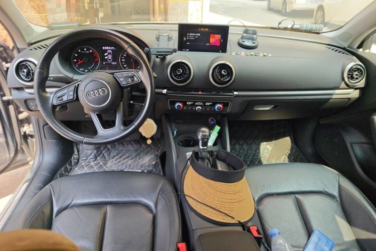 Used Audi A3 2019 Limousine 35 TFSI Style Version China V Emission Standard Center Console