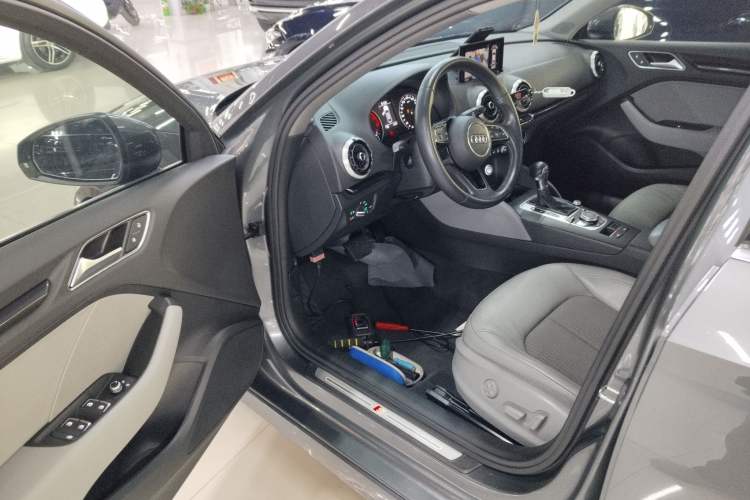 Used Audi A3 2019 Limousine 35 TFSI Fashion Edition China V standard Driver Seat